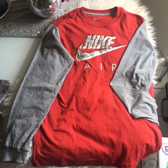 Nike Other - Nike long sleeve T-shirt